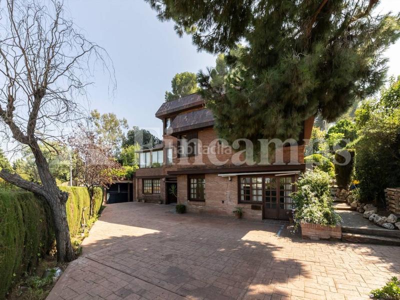 Foto 1b7f71b2-1475-4010-b49a-1639609c4966. Casa con riscaldamento parcheggio piscina in Bellaterra