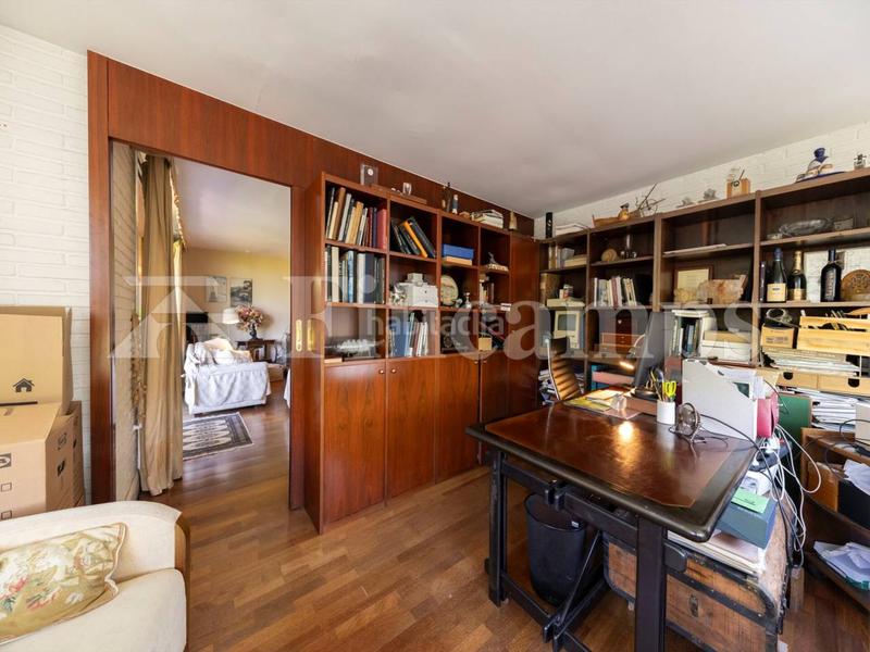 Foto 26b8dff5-4acd-462b-9b8d-46eaf6bec283. Casa con riscaldamento parcheggio piscina in Bellaterra