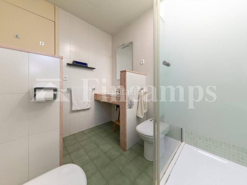 Foto 36cd0b86-d528-46e4-9dac-57f831d58e89. Casa con riscaldamento parcheggio piscina in Bellaterra