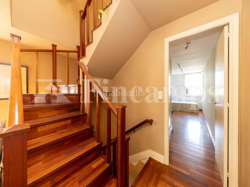 Foto 3b2f76c4-63d3-46e5-87c2-6542dc87f26e. Casa con riscaldamento parcheggio piscina in Bellaterra