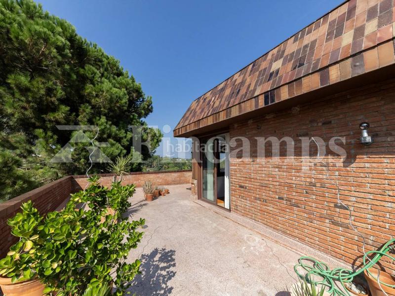 Foto 7bf0a5fd-1163-41e6-9dd6-f8b678886502. Casa con riscaldamento parcheggio piscina in Bellaterra