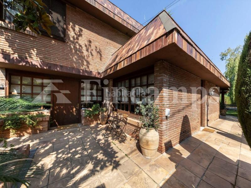 Foto 8449375e-4f3b-418c-ad25-f54ec2bed6ed. Casa con riscaldamento parcheggio piscina in Bellaterra