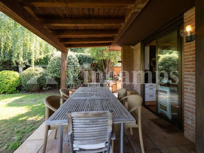 Foto a02d3d7e-62a1-4e29-8158-d1aa1b725366. Casa con riscaldamento parcheggio piscina in Bellaterra