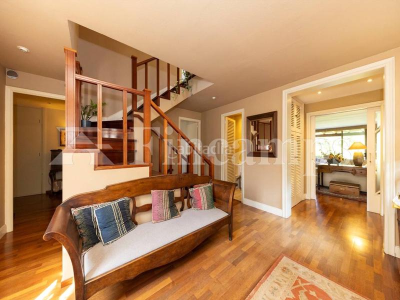 Foto b38004f0-cf74-4287-bdcd-bd95da7958e2. Casa con riscaldamento parcheggio piscina in Bellaterra