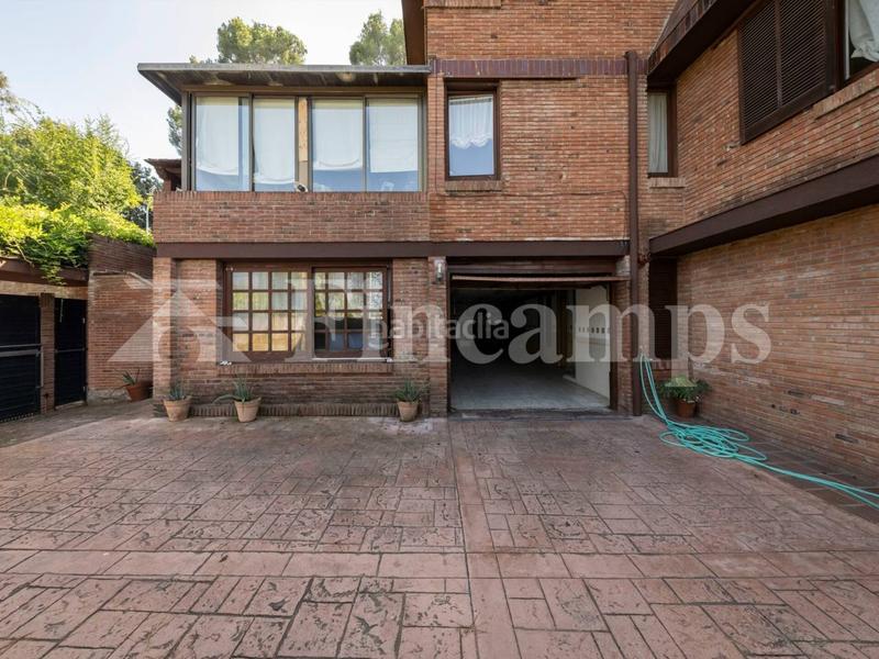 Foto cc1ff5d9-d99e-4d11-976e-7fda316f29e3. Casa con riscaldamento parcheggio piscina in Bellaterra