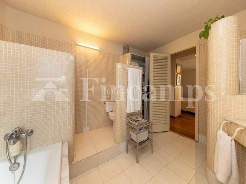 Foto dc2b181d-1e53-4db7-a1f3-8a7c0441eee2. Casa con riscaldamento parcheggio piscina in Bellaterra