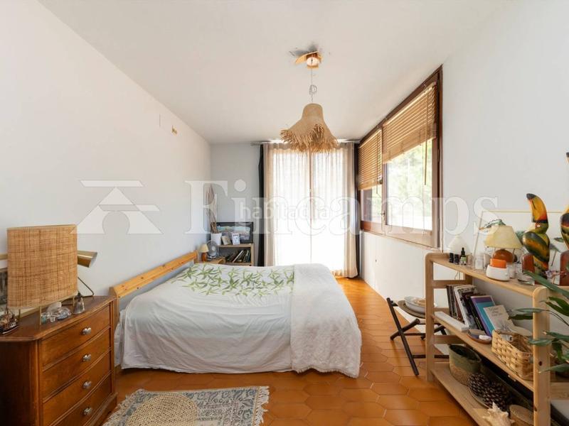 Foto dff23ee1-ec6c-4a90-a54d-a367f049177d. Casa con riscaldamento parcheggio piscina in Bellaterra