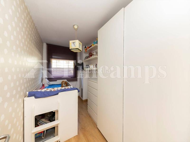 Foto 3b8b5276-13ad-45c5-8043-fdb6f55971cf. Appartement avec parking piscine dans Can Gambús Sabadell