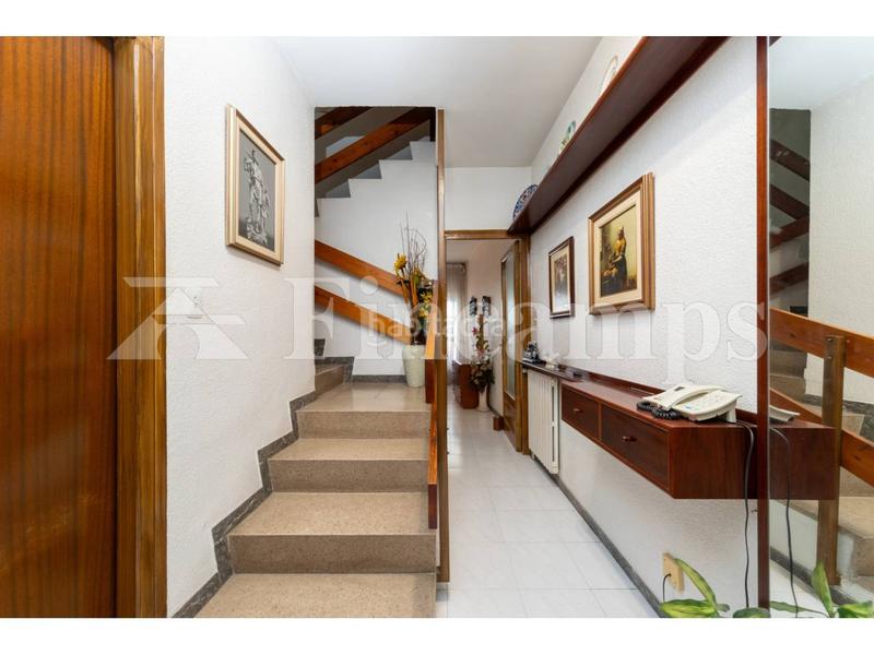 Foto 5dac49a2-3921-4a17-85b8-4cb95bafbac4. Casa  con garaje y buhardilla en Creu de Barberà Sabadell