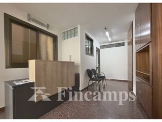 Affitto Ufficio in Calle sant joan 4. Oficina en alquiler en centre