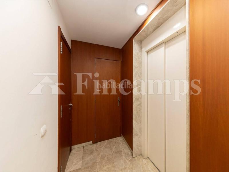 Foto 1d80b735-3688-4de5-b0bb-021ef3f4f366. Piso  seminuevo de tres habitaciones con parking y trastero en gracia en Sabadell
