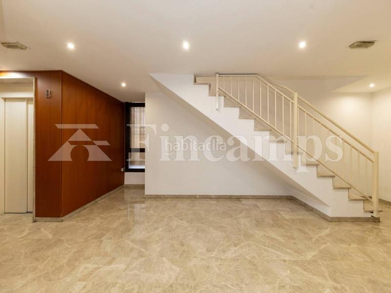 Foto 413feb81-b2db-4350-9989-1175bc0f31fa. Piso  seminuevo de tres habitaciones con parking y trastero en gracia en Sabadell