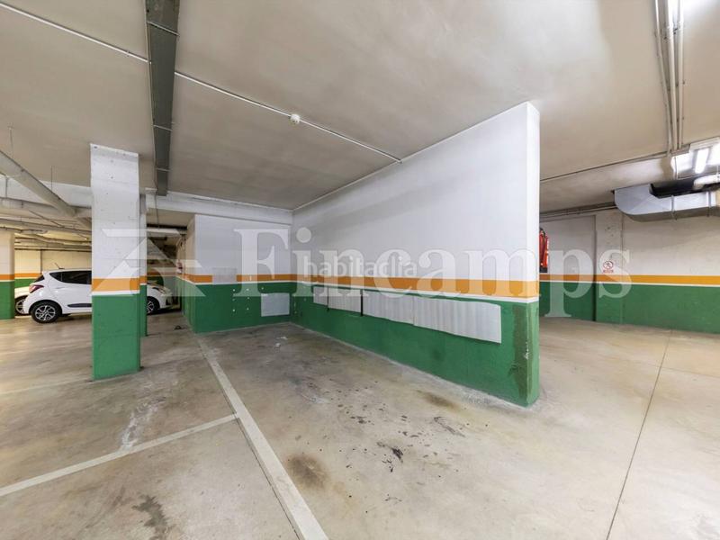 Foto a2a88c43-4296-4161-91df-424a4d94945d. Piso  seminuevo de tres habitaciones con parking y trastero en gracia en Sabadell