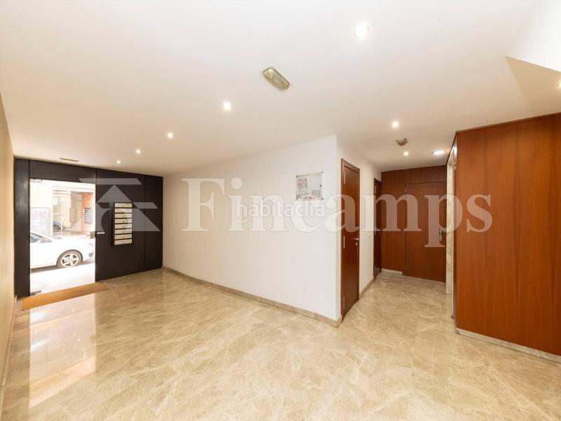 Foto ab4a888f-4079-4fec-926a-65a064cdaa84. Piso  seminuevo de tres habitaciones con parking y trastero en gracia en Sabadell