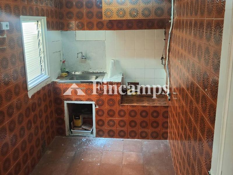 Foto 9be423e5-71a2-44e4-bf53-7d9763e46c73. Pis a Raval Barcelona