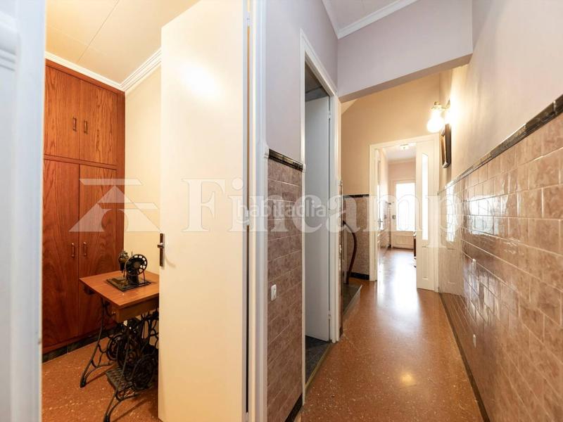 Foto 2b8527bb-67c5-446d-b4e3-78385dc321b2. Casa amb aparcament a Sol i Padrís - Sant Oleguer Sabadell