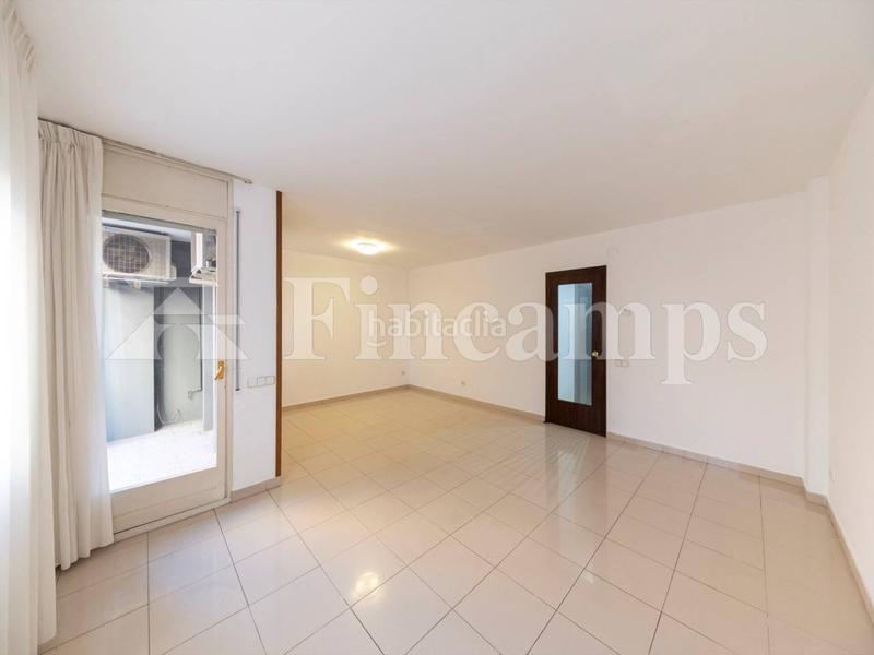 Foto e7498279-86ed-43eb-868c-d99a5e932ecd. Pis a zurbano 5 a Centre Sabadell