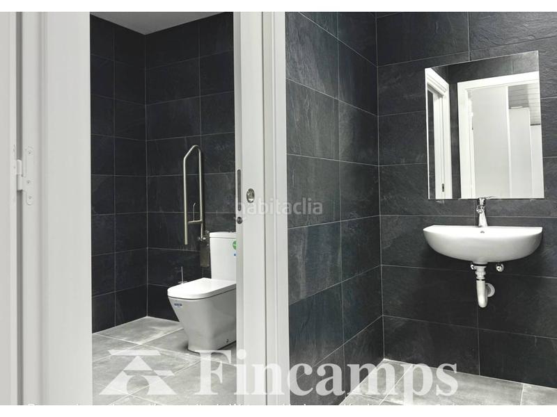 Foto eeef9472-ed41-4279-bff0-44af7e9f73fc. Affitto locale commerciale in Centre Sabadell