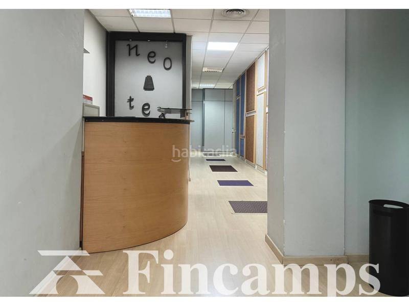 Foto 850b620b-1476-4072-ad68-ae50eb15d247. Locale commerciale in Gràcia Sabadell