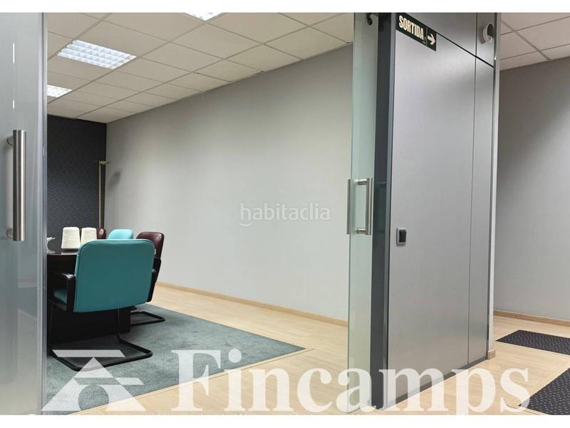 Foto 9a7da3ba-656c-4206-8b06-7cd170c27e5a. Locale commerciale in Gràcia Sabadell