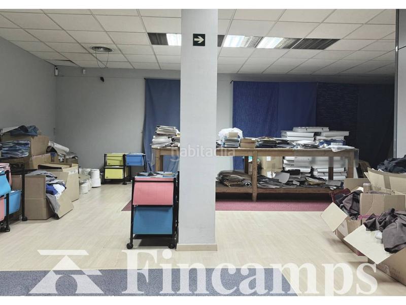 Foto 9fc6d1c3-afcb-42dd-8abb-2f3ed24110af. Locale commerciale in Gràcia Sabadell