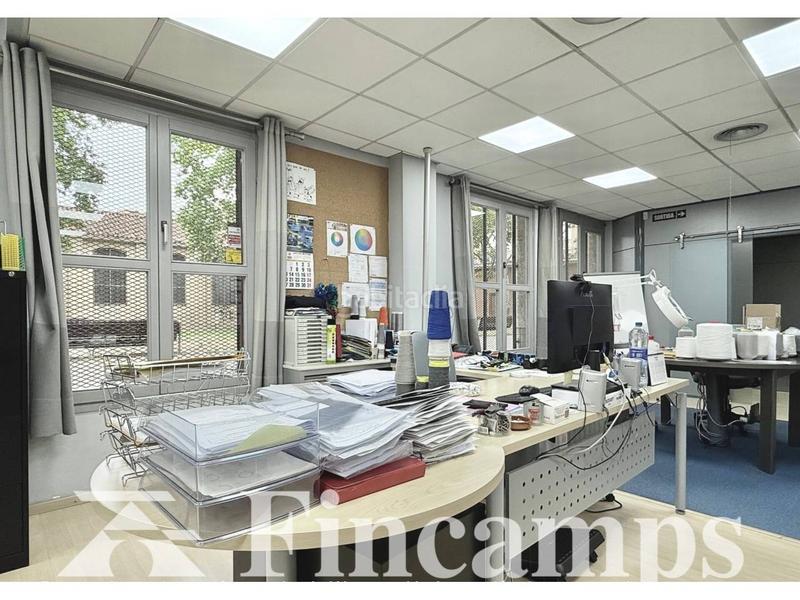 Foto c0fd4629-1919-446b-a79f-448fdf4ca1c9. Locale commerciale in Gràcia Sabadell