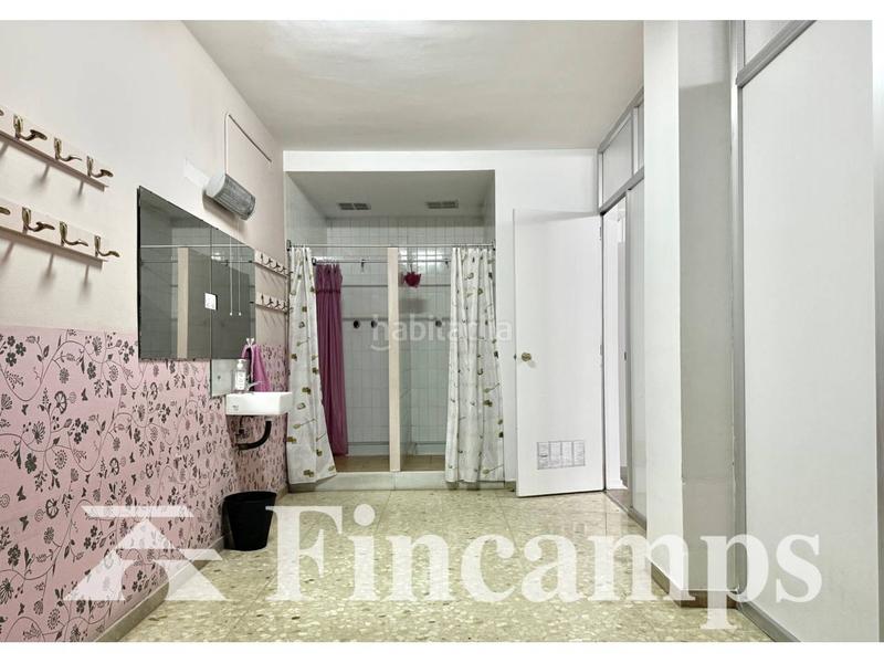 Foto e616f42a-52be-45c0-bf5c-e864e6a79fc2. Location local commercial dans Centre Sabadell