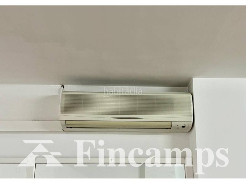 Foto db80a08f-8d6c-4f30-917f-3afcd981aa3c. Rent business premise in Centre Sabadell