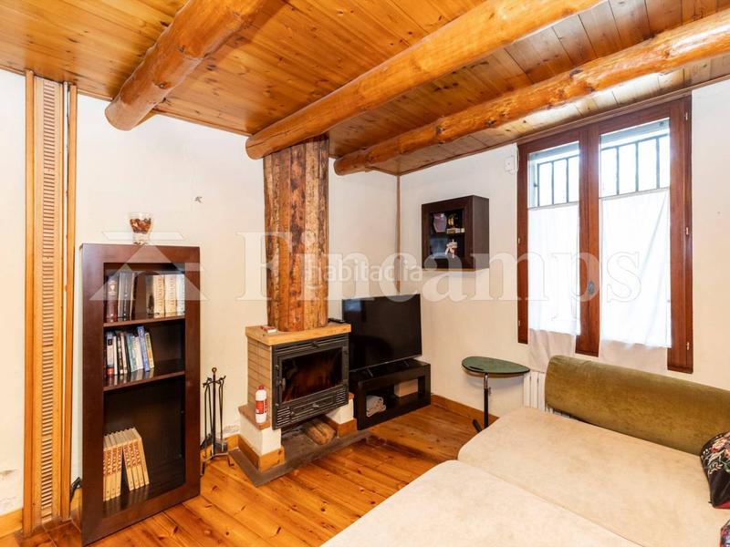 Foto e3f088f6-1e1d-4d68-853c-305b31f04a80. Casa a Covadonga Sabadell