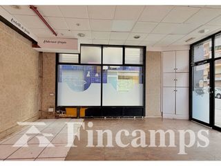 Miete Geschäftsraum in Calle lusitania 4. Local comercial con salida de humos