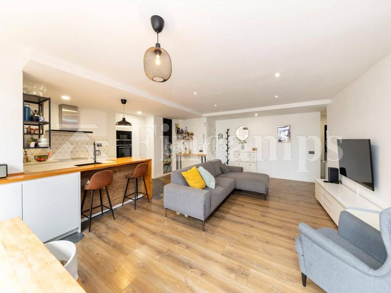 Foto 40e22a38-db65-443f-bba6-b74f4b06a00c. Appartamento con riscaldamento parcheggio in La Font d´en Fargues Barcelona