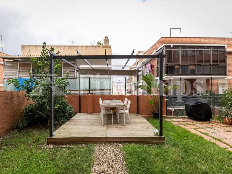 Foto 428d67ed-7ff5-4a59-80ed-5149ed75946c. Appartamento con riscaldamento parcheggio in La Font d´en Fargues Barcelona