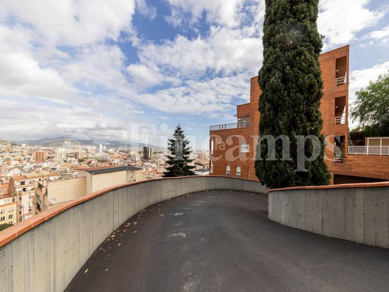 Foto b2becff9-17e0-4978-ac6b-da12ff630714. Appartamento con riscaldamento parcheggio in La Font d´en Fargues Barcelona
