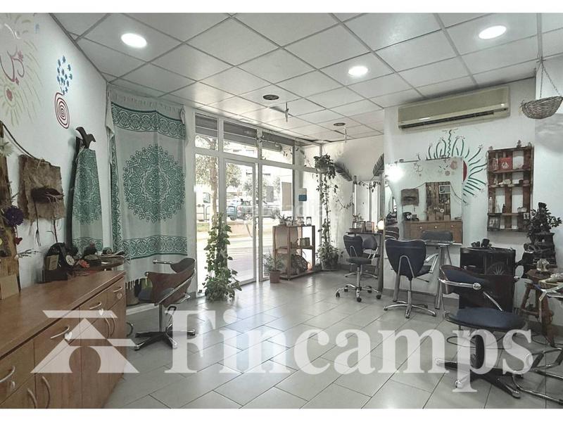 Foto d7d9ff37-37b7-4374-8751-efb217dce764. Local comercial peluquería en venta en Sol i Padrís - Sant Oleguer Sabadell
