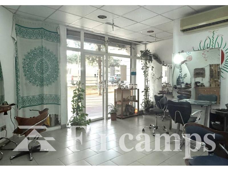 Foto e5d803e8-0543-4639-89b7-9de10575567f. Local comercial peluquería en venta en Sol i Padrís - Sant Oleguer Sabadell
