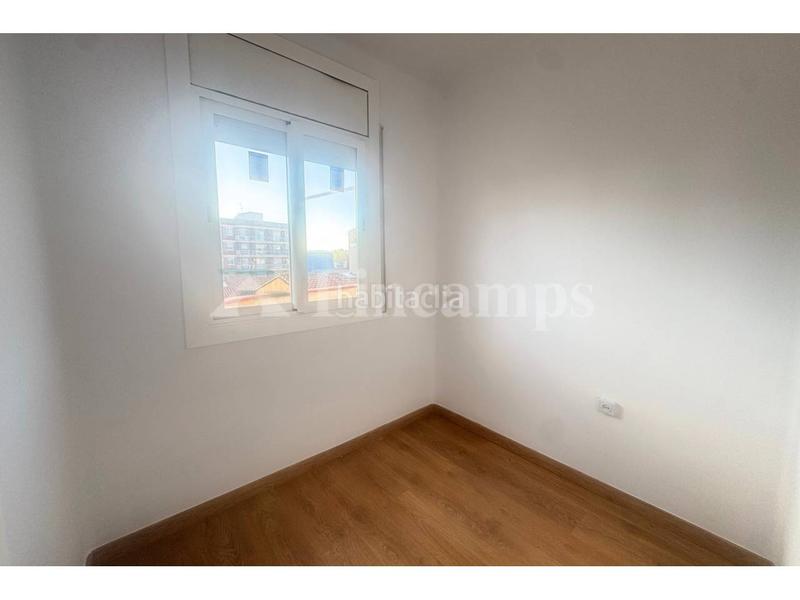 Foto 0f3be9fe-839b-4e1d-b04c-b7b98f47dc9e. Flat in concepció arenal 69 in Creu de Barberà Sabadell