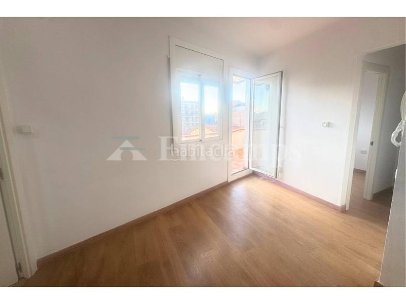 Foto 2d457fa9-73fb-4c5e-9e30-3fa2a81b3583. Flat in concepció arenal 69 in Creu de Barberà Sabadell