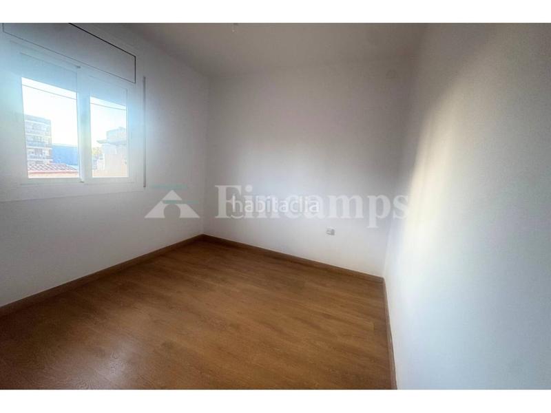 Foto 86cddba1-6f1b-48f6-92b5-b9f461f9309a. Flat in concepció arenal 69 in Creu de Barberà Sabadell