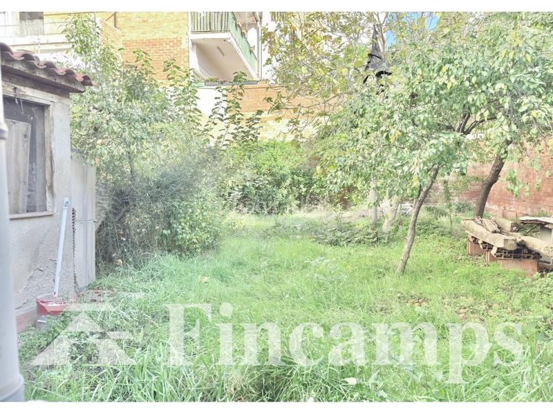 Foto 119433a2-66cf-47a1-8a3d-d758af327850. Local comercial a Creu de Barberà Sabadell