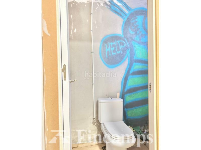 Foto dc42e6a0-2037-4bae-85d9-d306748e28e1. Local comercial a Creu de Barberà Sabadell