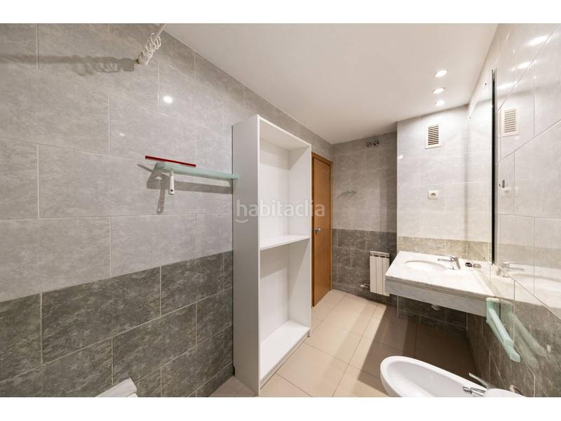 Foto 30e3d0bb-af24-4727-931f-5f120a4e75ed. Appartamento con riscaldamento parcheggio in Centre Sabadell