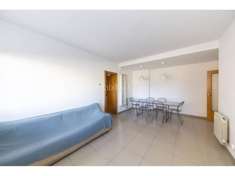 Foto cf930c15-ef2a-44e2-bd6a-75aafdba491c. Appartamento con riscaldamento parcheggio in Centre Sabadell