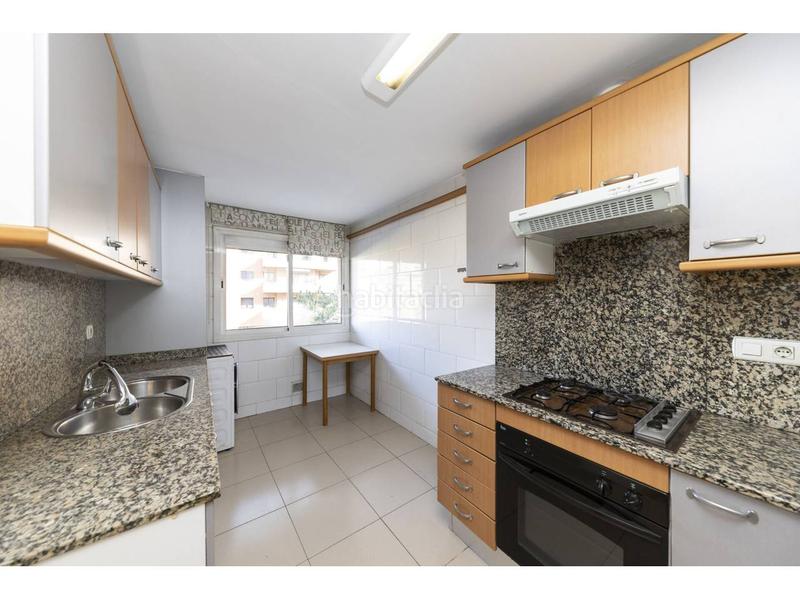Foto f1729822-eacd-4eeb-b8d2-ee5ea22104d3. Appartamento con riscaldamento parcheggio in Centre Sabadell