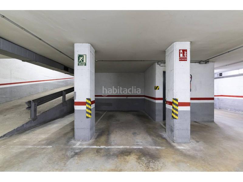 Foto fdcc3da9-d3f5-4930-bbe1-18174d32c27f. Appartamento con riscaldamento parcheggio in Centre Sabadell