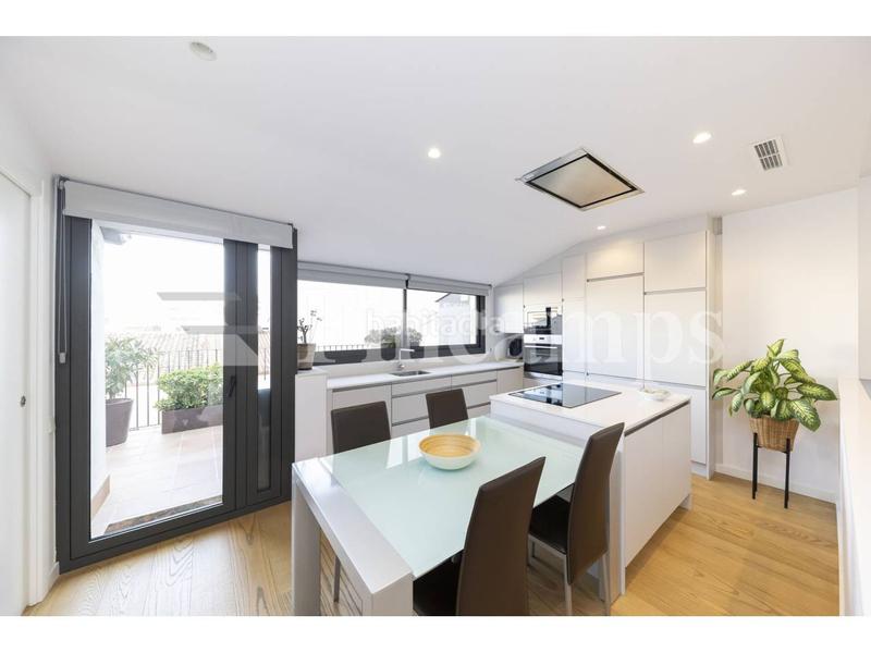 Foto baaeca43-be05-4cb1-a999-409ee5a8da01. Appartement avec chauffage parking dans Centre Sabadell