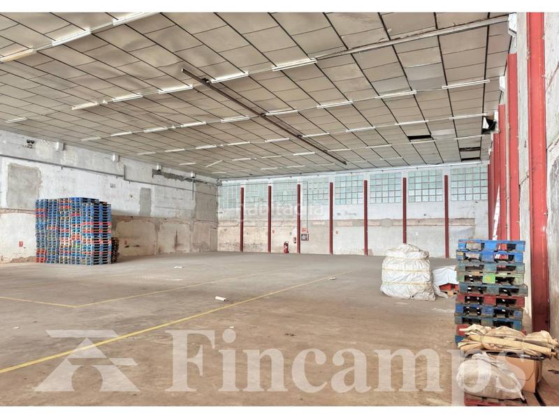 Foto b3915b67-203d-492d-b9fb-f49625240f52. Alquiler nave industrial en can quadres 1 nave industrial en alquiler en eixamplesant oleguer08203 en Sabadell