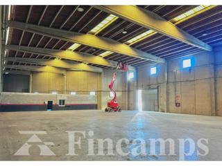 Lloguer Nau industrial  Can quadres. Nave industrial en alquiler en eixamplesant oleguer08203