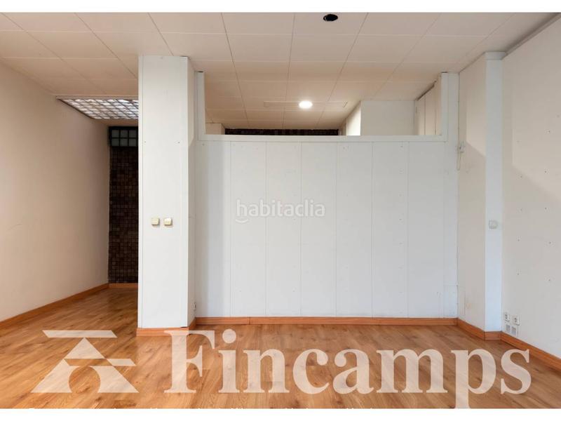 Foto aa1eaa84-3bcb-4aa1-946d-423c36ca8017. Alquiler local comercial local en el centro en Centre Sabadell