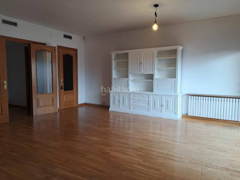 Foto 4238c109-986a-4b32-bdc8-007ea261fa9d. Location appartement avec chauffage parking dans Centre Sabadell