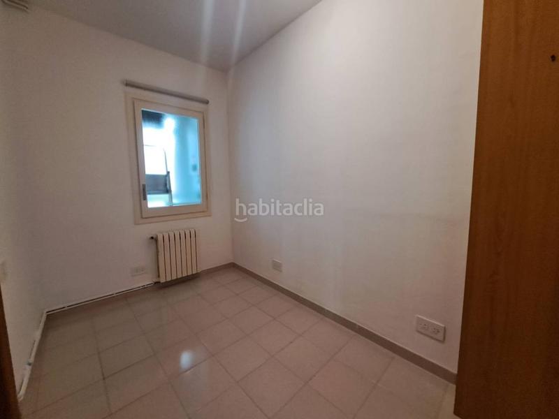 Foto c7bdcc36-7755-4ddb-9b9f-02d44280a375. Location appartement avec chauffage parking dans Centre Sabadell